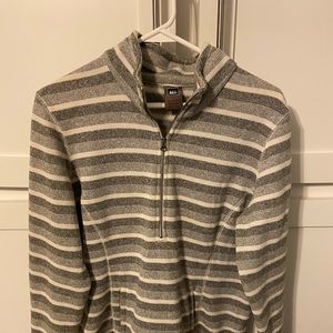 REI sweater pullover